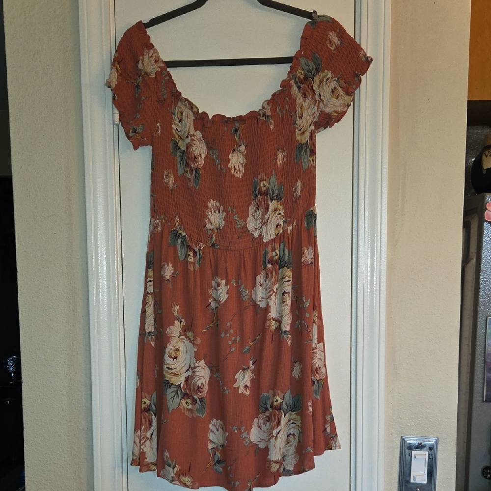 BE COOL Rust Floral Smoked Dress 💚🩵🩷